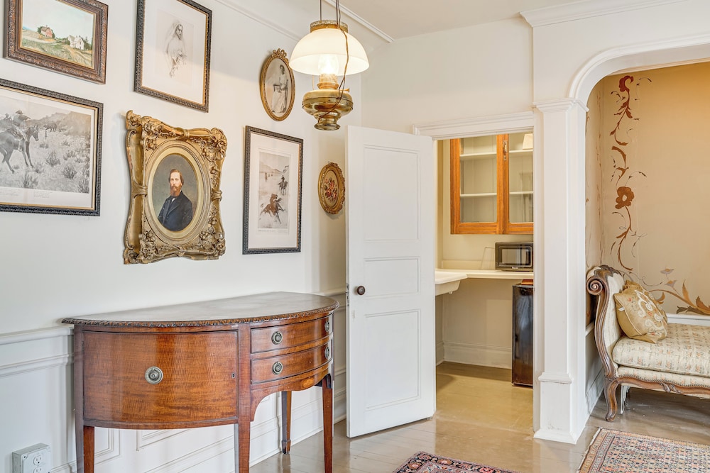 Walkable Main Street Location: Spring Grove Apt
