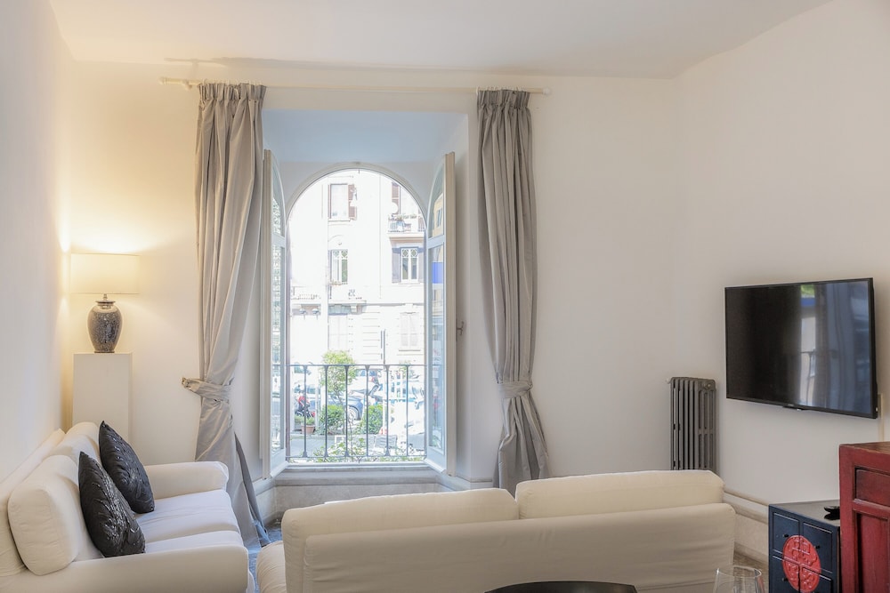 Angelico Apartment