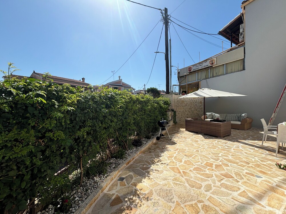 Christiano Apartments
