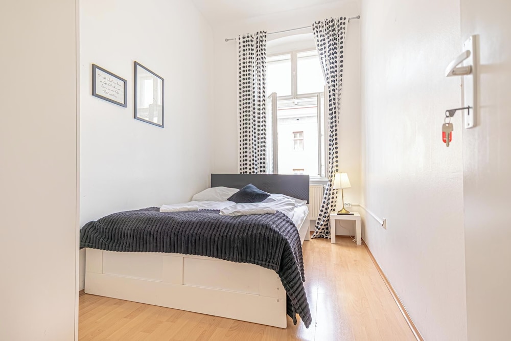 Affordable 3BR Apartment Rathausplatz