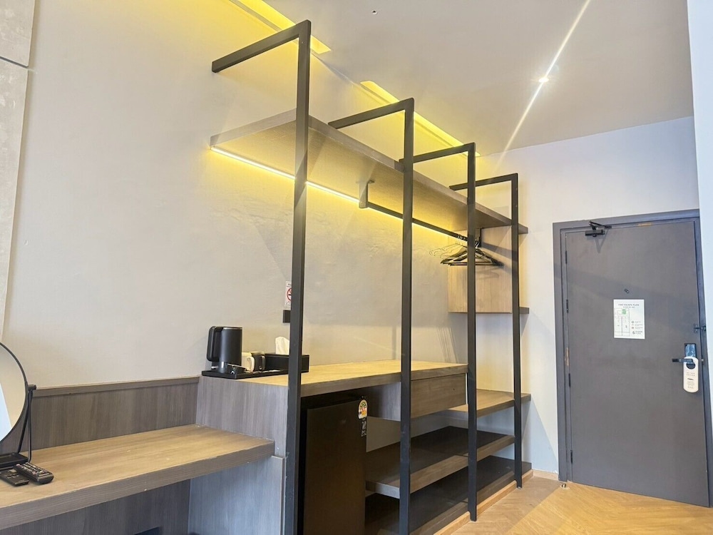 Leon's Loft House
