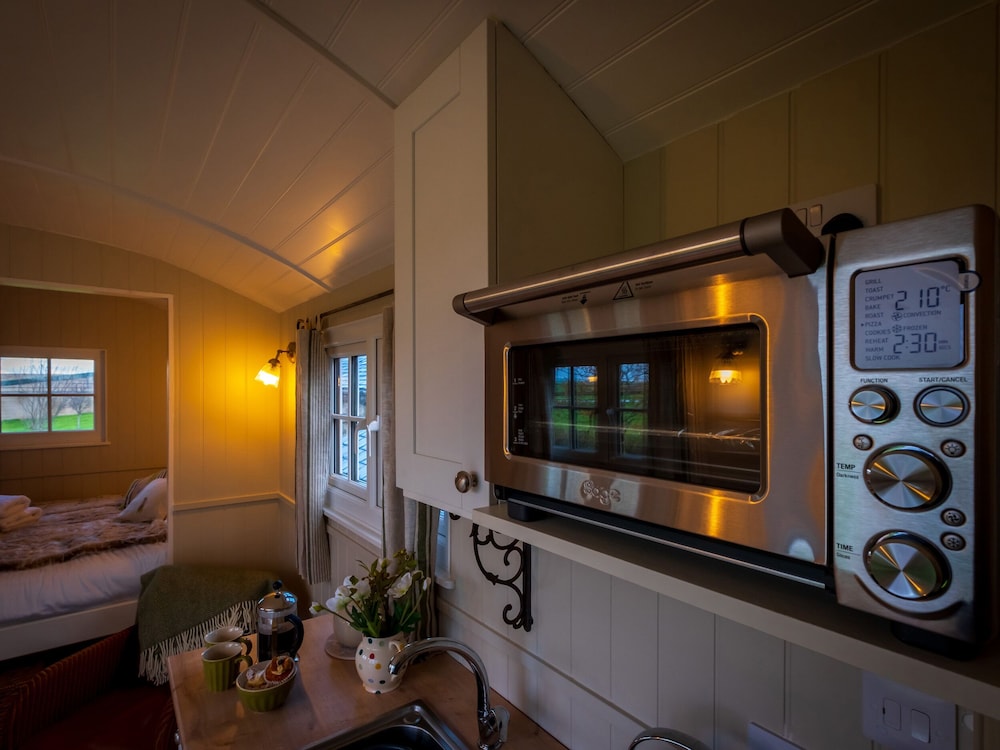 The Pleasant Hut at Mount Pleasant Farm