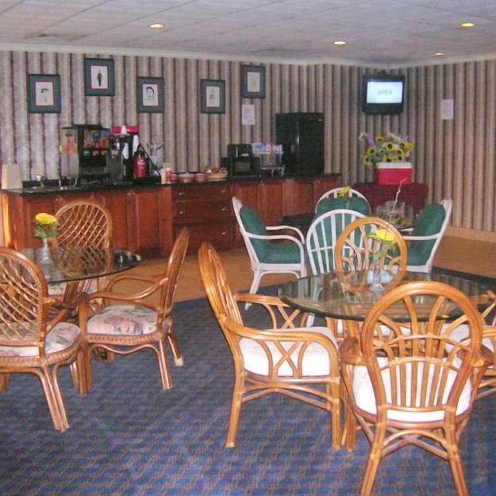 Econo Lodge, Photo 20
