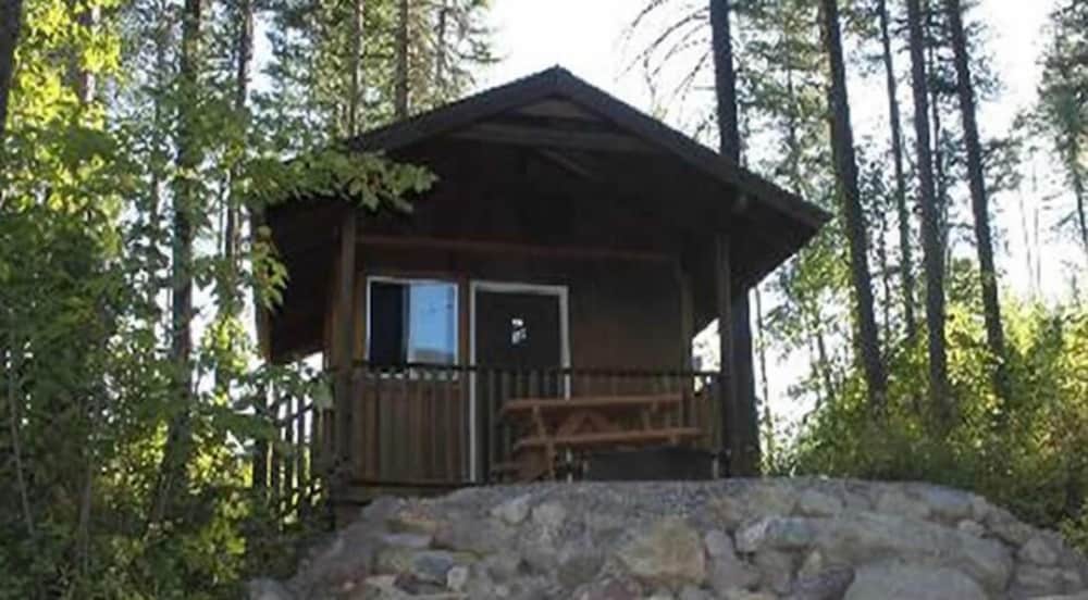 Timber Wolf Resort & Jeep Rentals