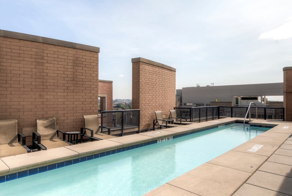 Global Luxury Suites at The Convention Center
