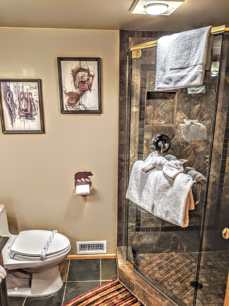 Snow Summit Townhouse Rentals & Sales