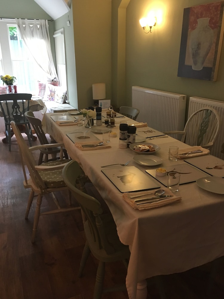 Lodbourne Farmhouse