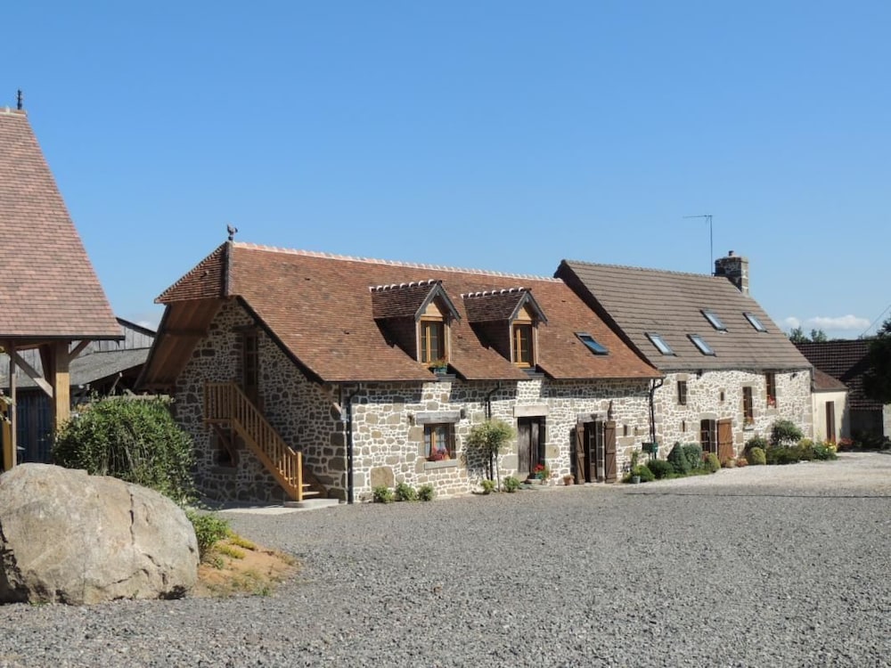 Ferme Cidricole Hugues Desfrièches photo 2