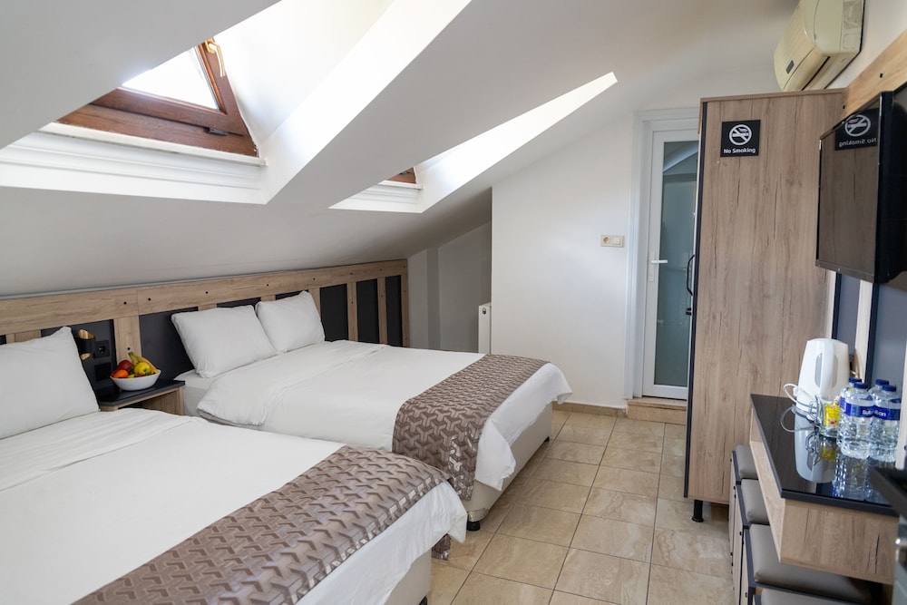 Galley Hotel