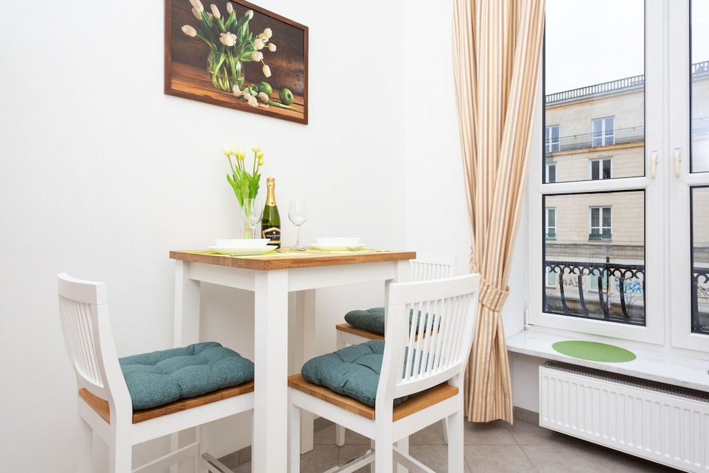 Apartment Warsaw Warecka by Renters view 4
