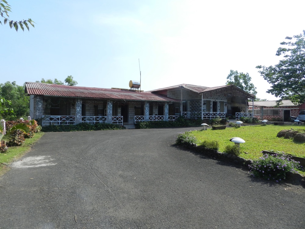Hotel Sawai Mansing Hill Resort