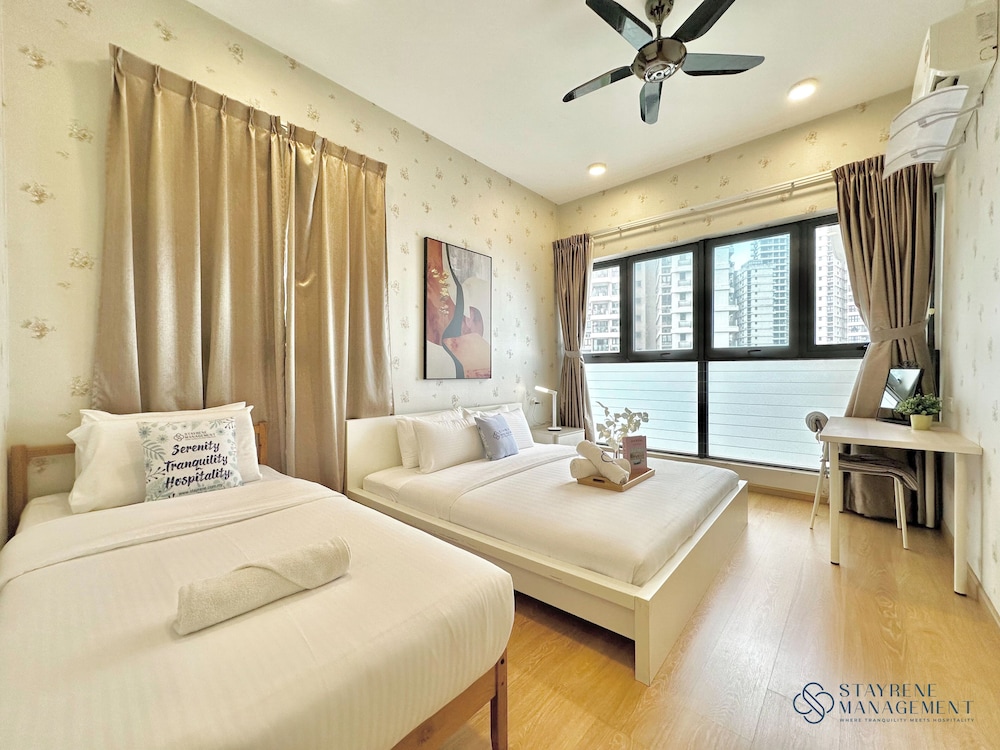 Country Garden Danga Bay Sea View Homestay by Stayrene