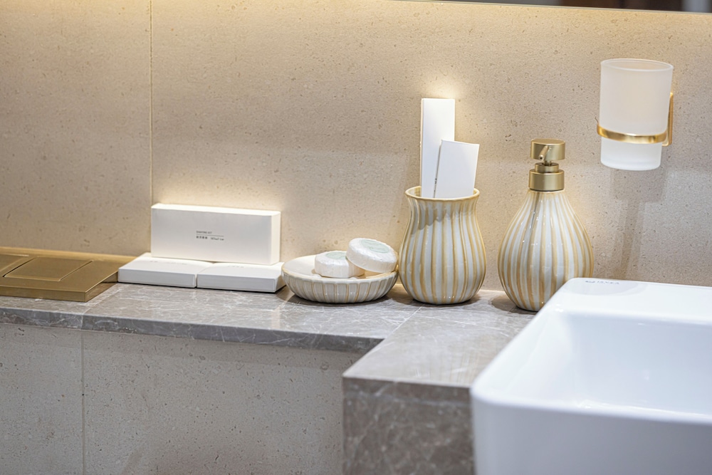Binghatti Suites by Hostiva - City View