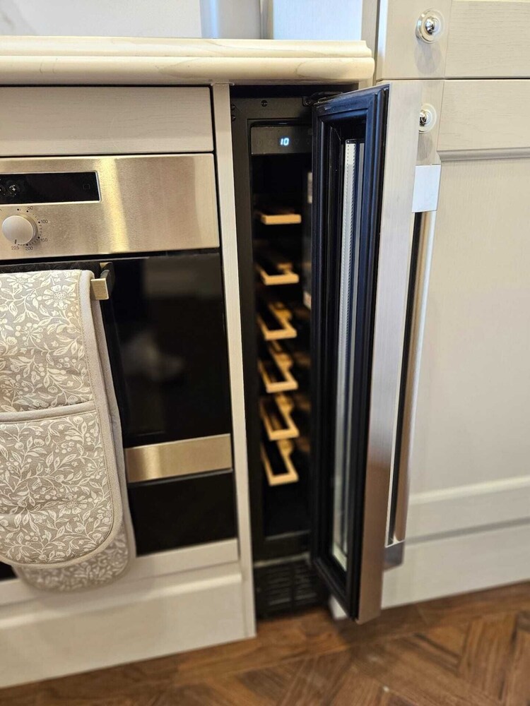 Elegant 3BD Flat Heart of London, Marylebone!