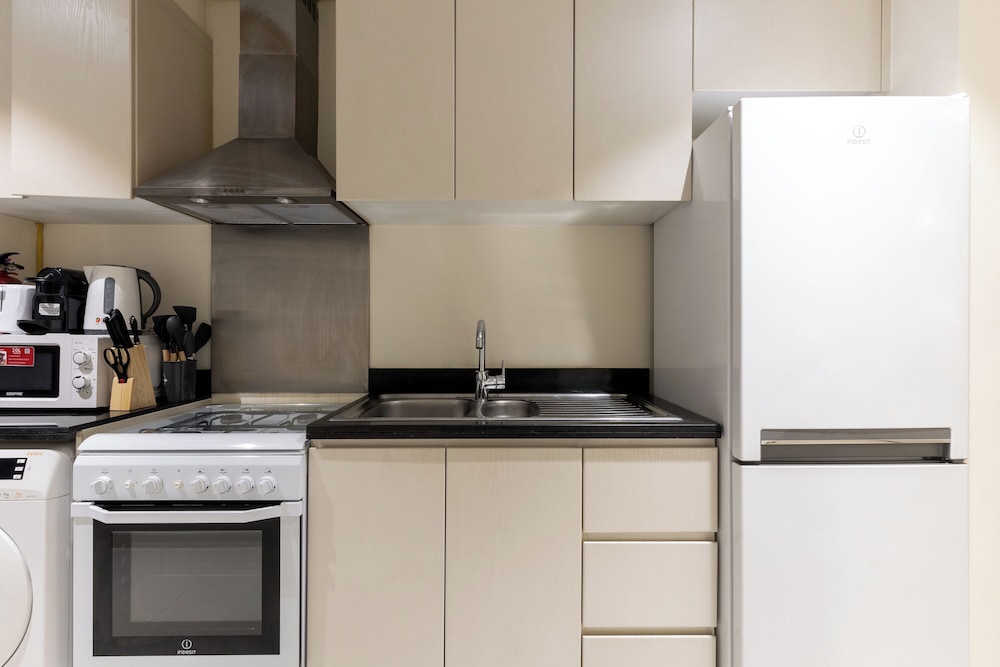 Maison Privee - Stylish Studio w/ Top Facilities in Damac Hills