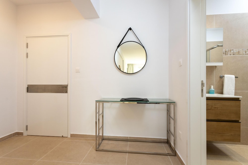 Kanika Seabreeze Apartment