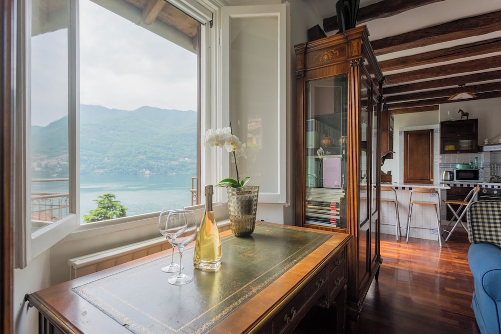 Dreaming Terrace by Rent all Como