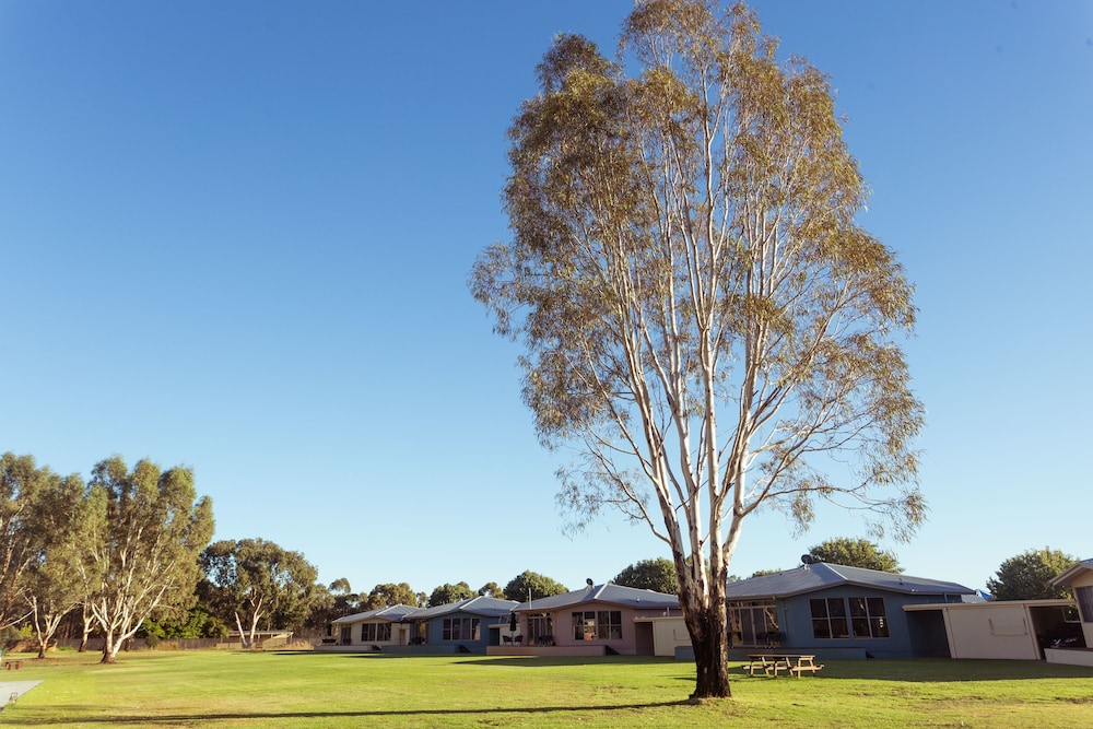 Tindarra Resort