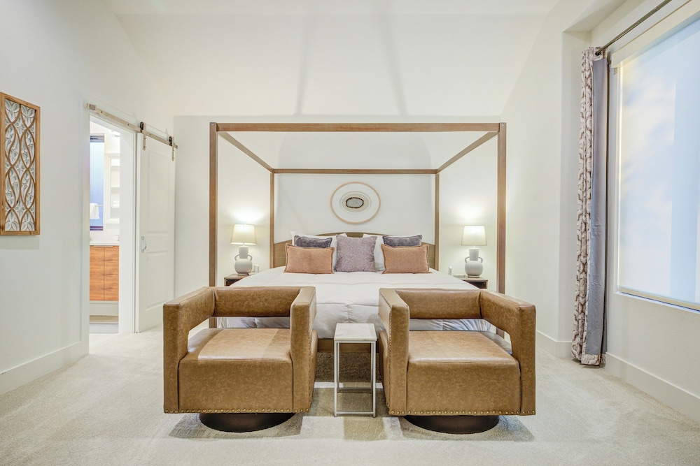 New Build, Private Pool, Near Pearl/riverwalk