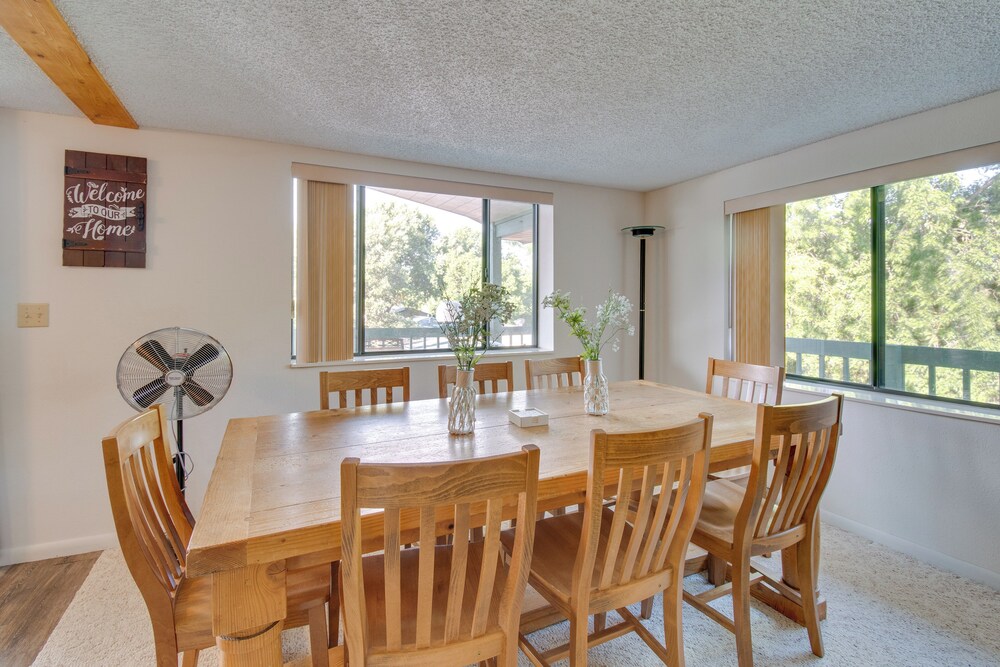 2-level Home w/ Deck: 1/2 Mi to Lake Mcconaughy! - Property Image 4
