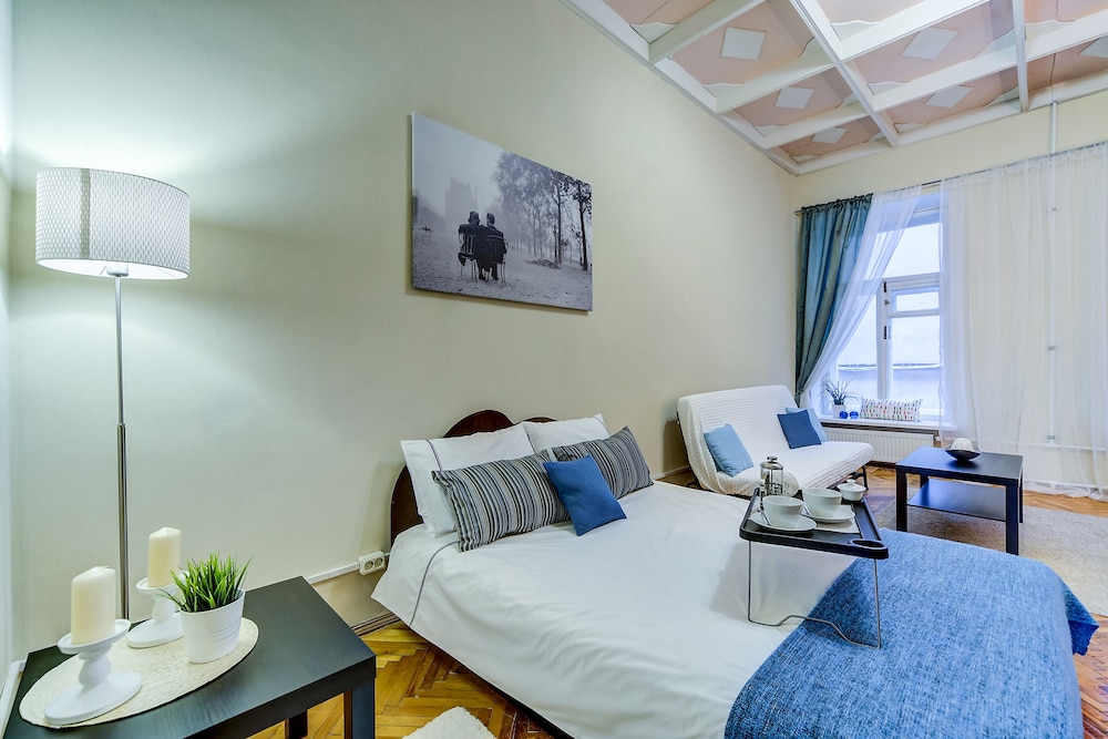 Center City Flats - Nevsky prospect view 2
