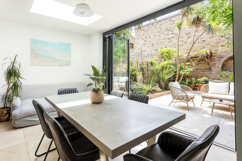 outdoor bbq area