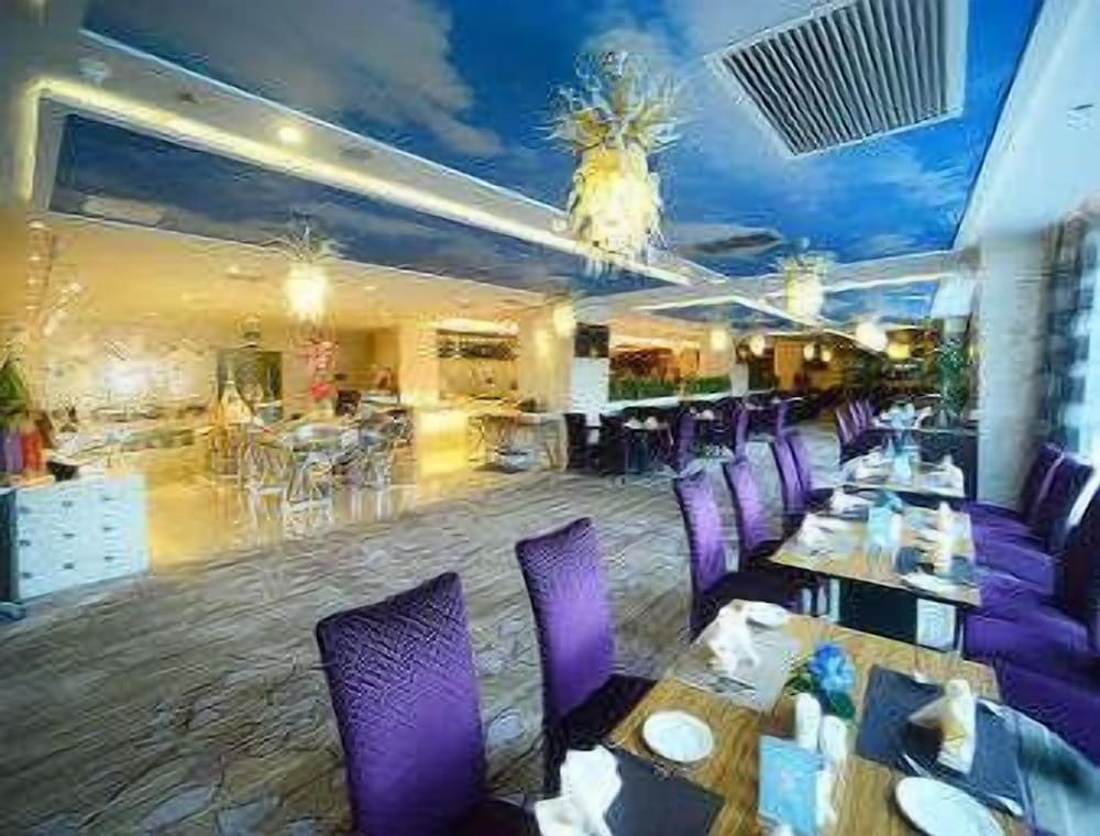 Ramada Longyan