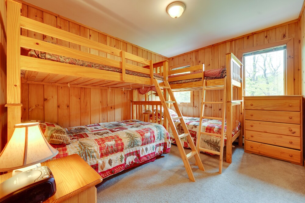 Riverfront Vermont Vacation Rental w/ Hot Tub view 4