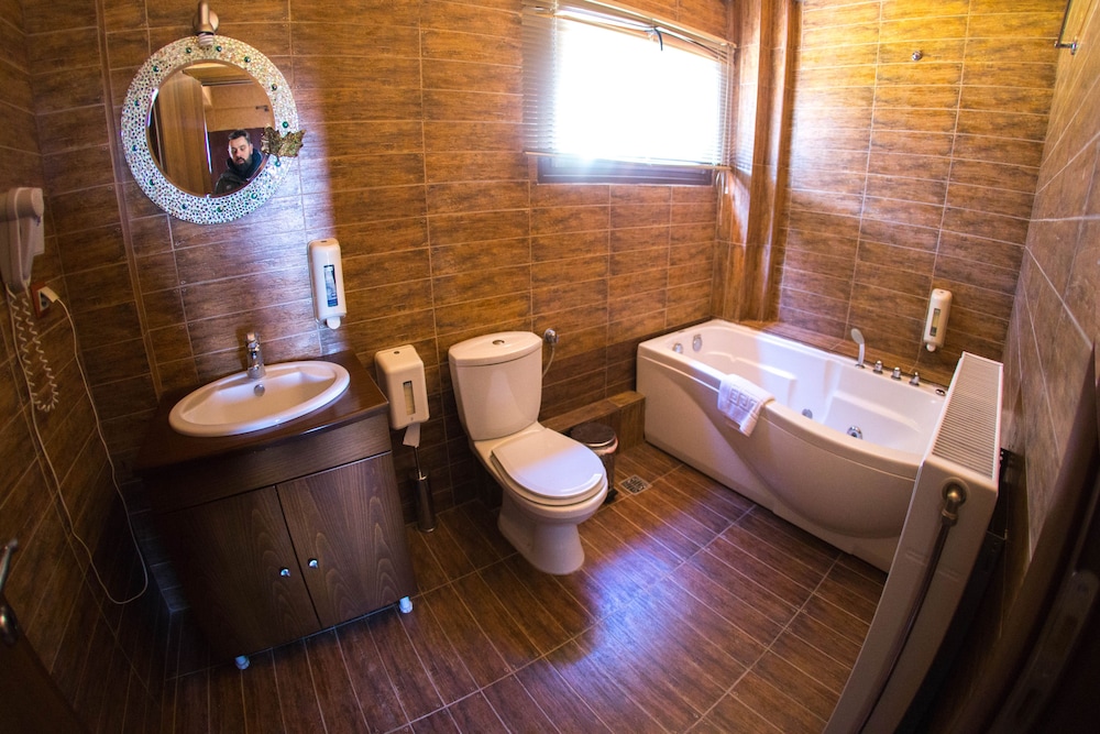 Silva Suites