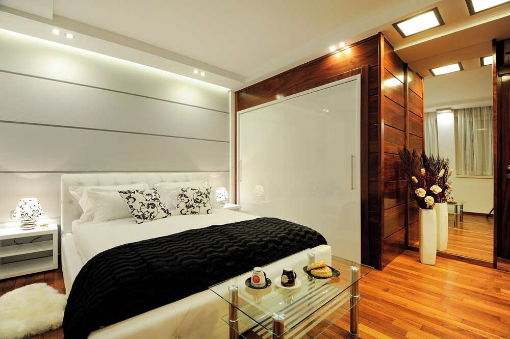 Main street studio and rooms