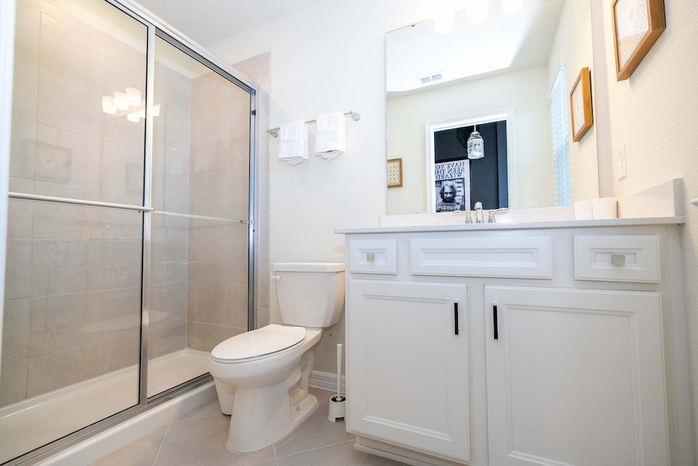 Luxury 7Bd Close to Disney With Pool and Spa at Windsor Cay 16218