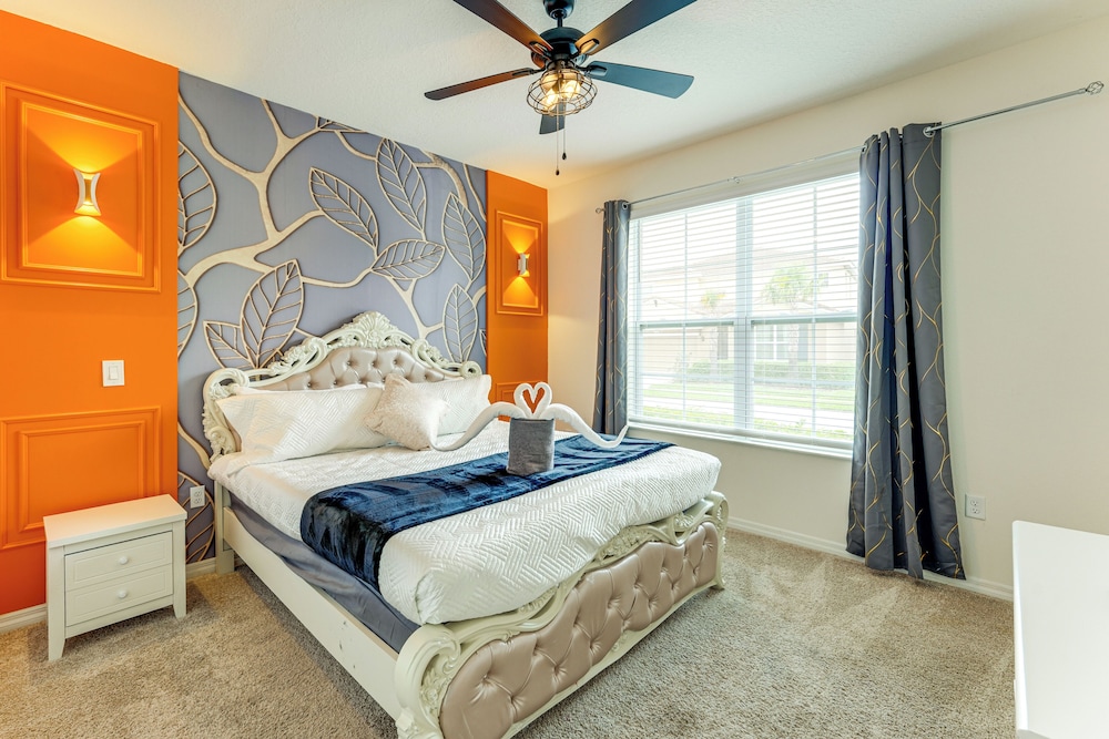 10 Mi to Disney World: Oasis w/ Resort Amenities!