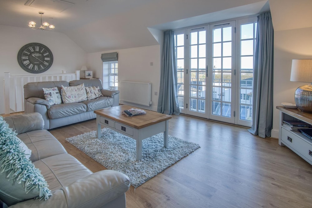 Caldey View Cottage - 1 Bedroom - Penally