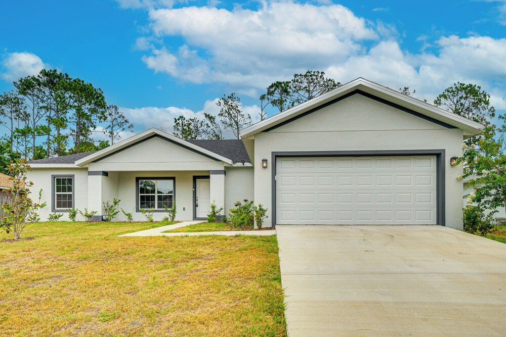 Chic Palm Coast Retreat ~ 10 Mi to Flagler Beach view 2