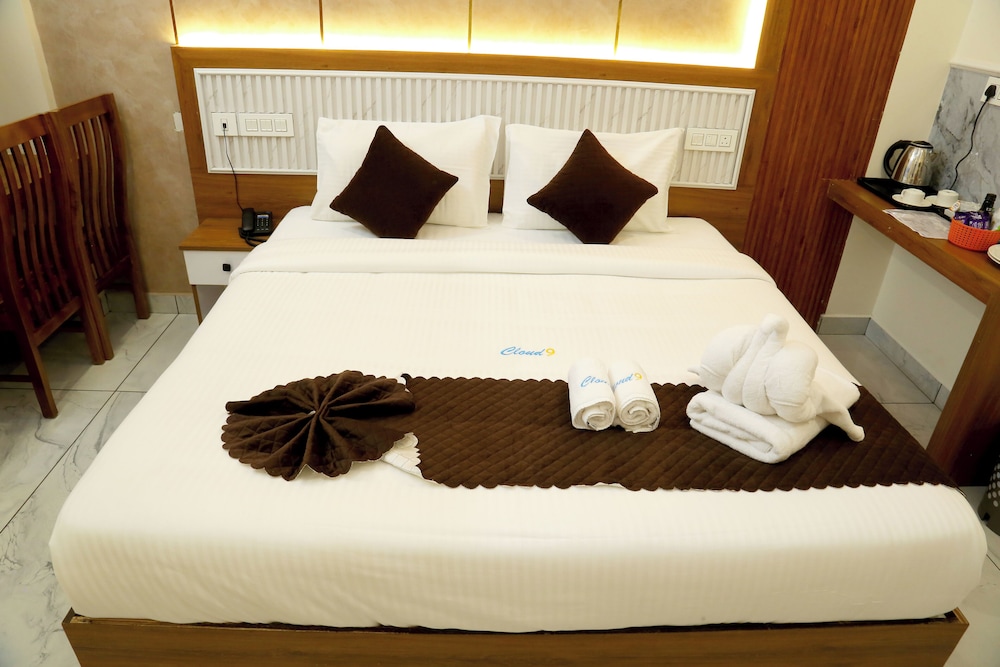 Cloud9 Airport Hotel