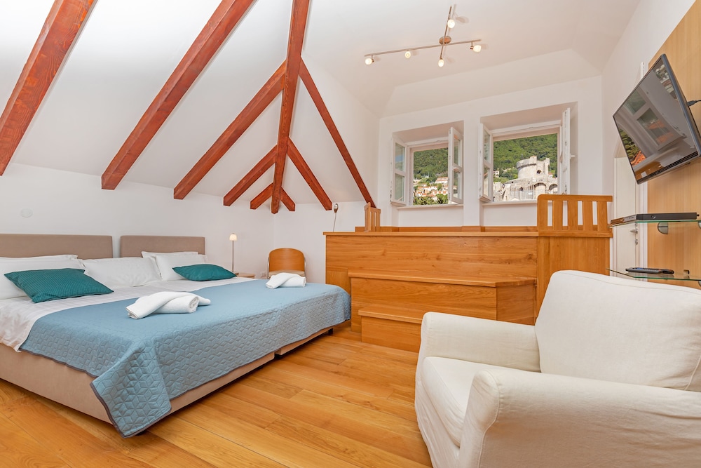 Apartments Feri
