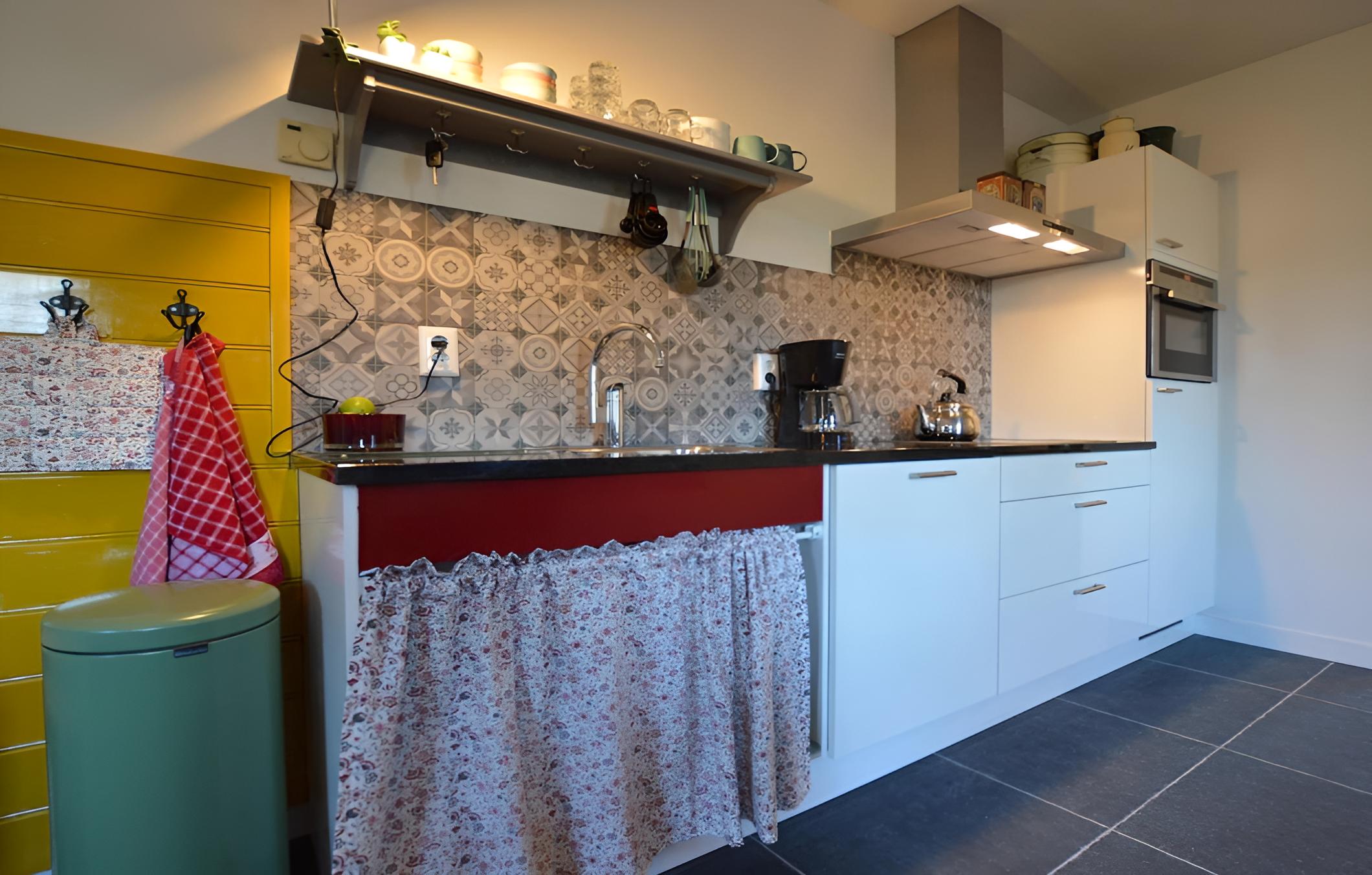 Cosy Holiday Home on a Farm in Zeeland view 2