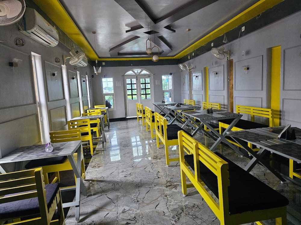 New Bhabani Hotel
