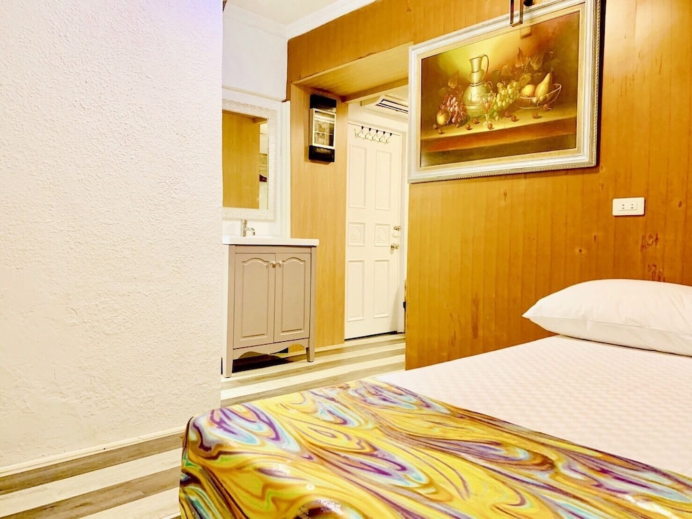 Super Star Hostel