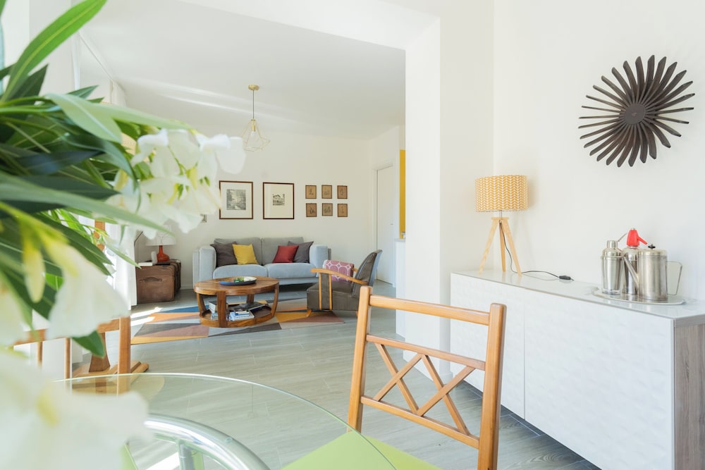 Romantic Pier by Rent all Como