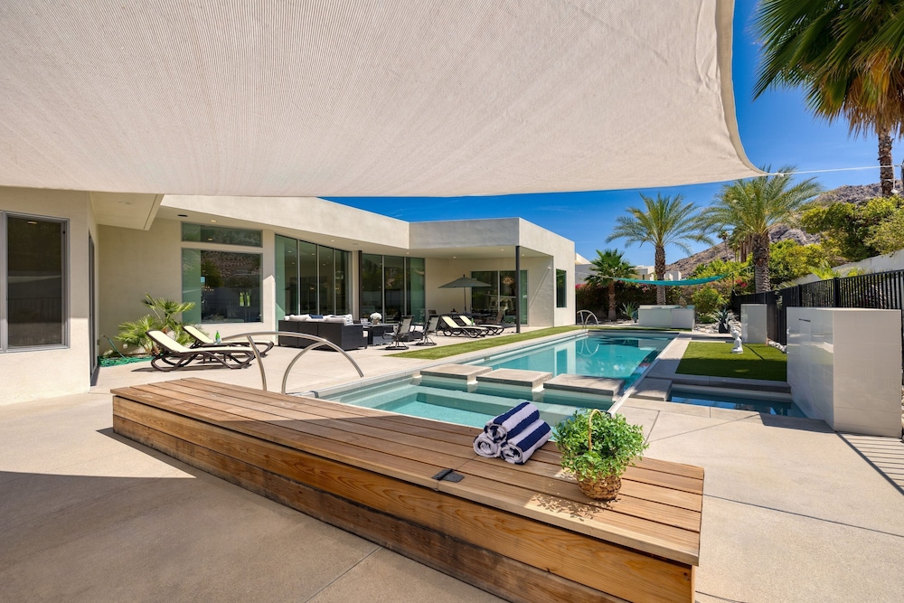 Villa Valentina by Avantstay Pool Hot Tub Views Luxury Design