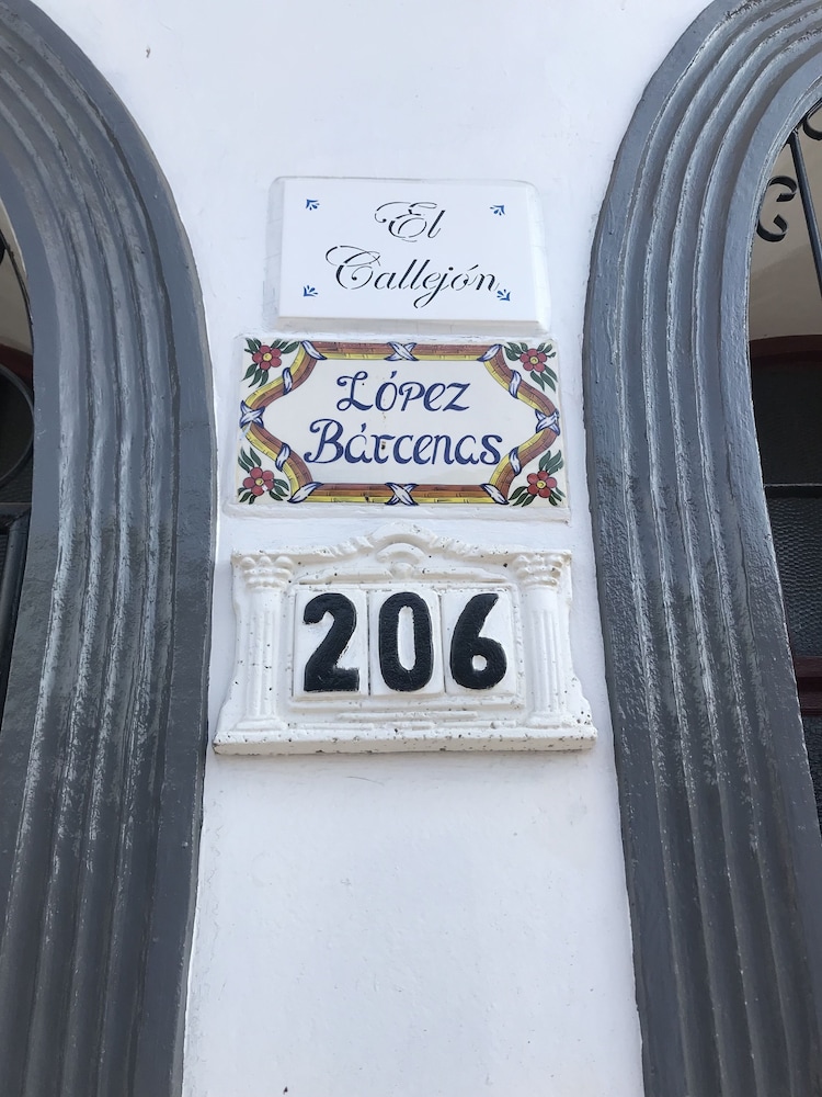 El Callejon Guest House