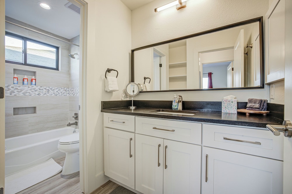 New Build, Private Pool, Near Pearl/riverwalk