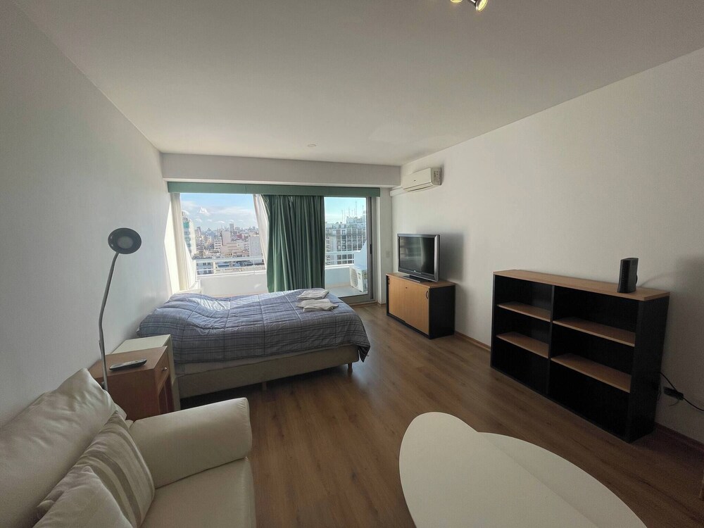 Studio Apartment Panoramic View of Bsas Above 9 de Julio Avenue