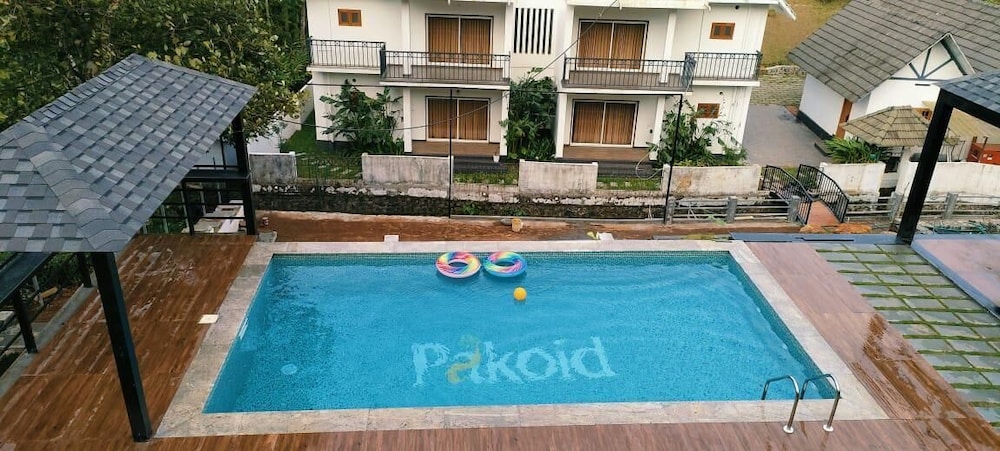 PAKOID COTTAGES