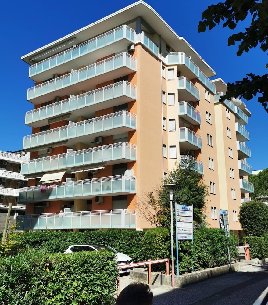 Seventh Last Floor Flat With Terrace in Bibione