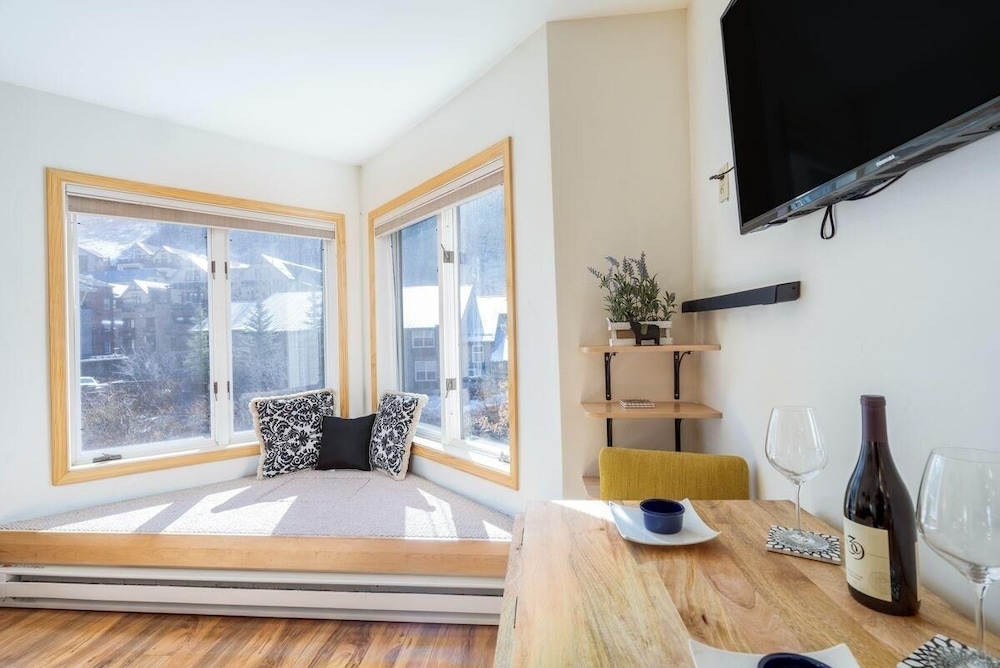 Telluride Ski Resort CO - Viking Lodge Condos