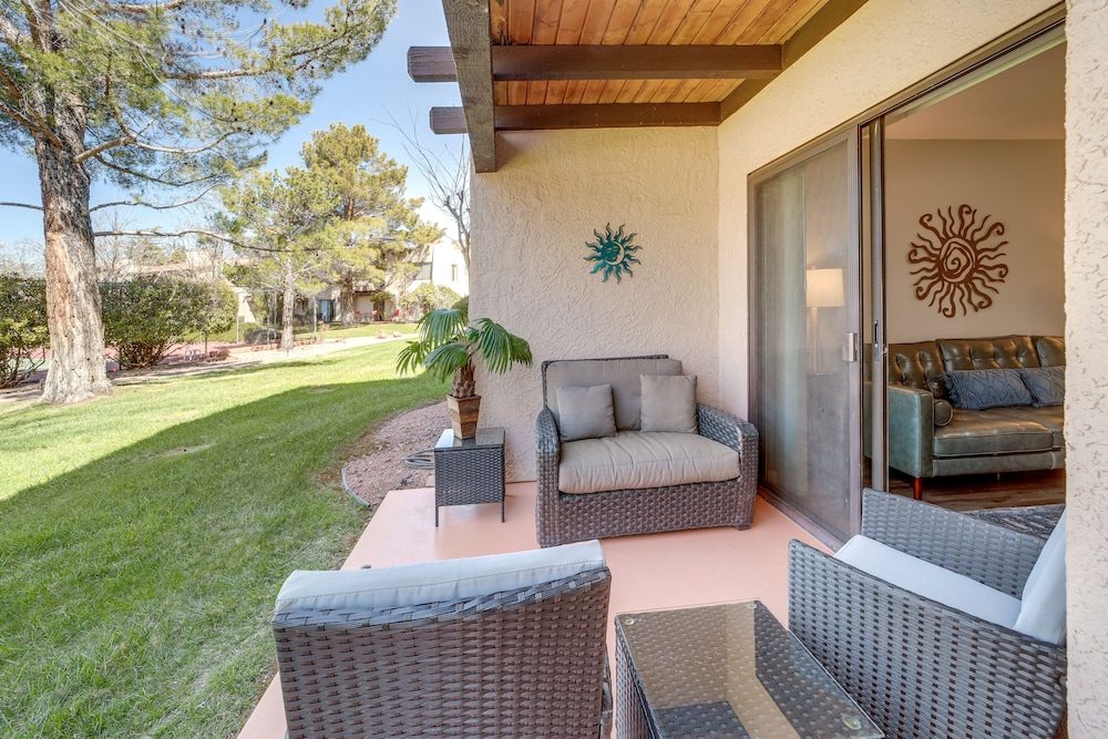 7 Mi to Dtwn Sedona: Resort Retreat w/ Pool Access view 3