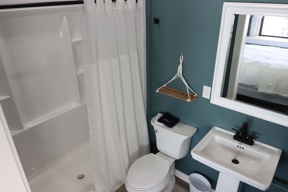 Sebring Vacations - The Roanoke Hotel - Property Image 10