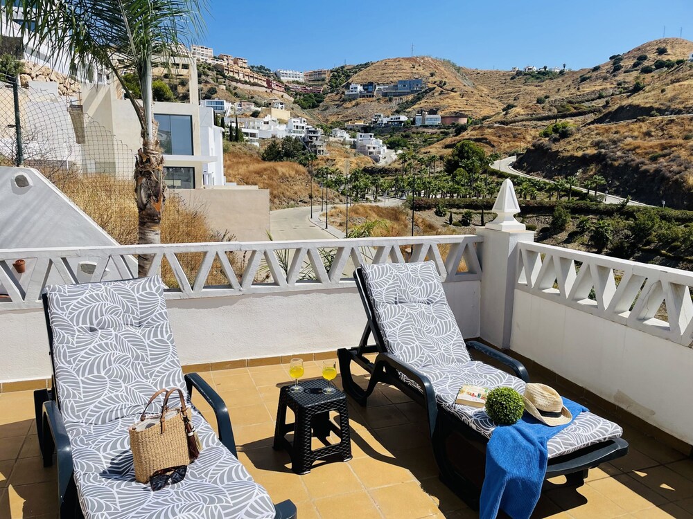 Casa Blanca con Vistas al mar by At Home Costa del